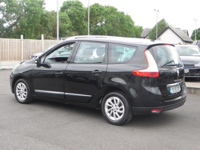 2015 Renault Scenic
