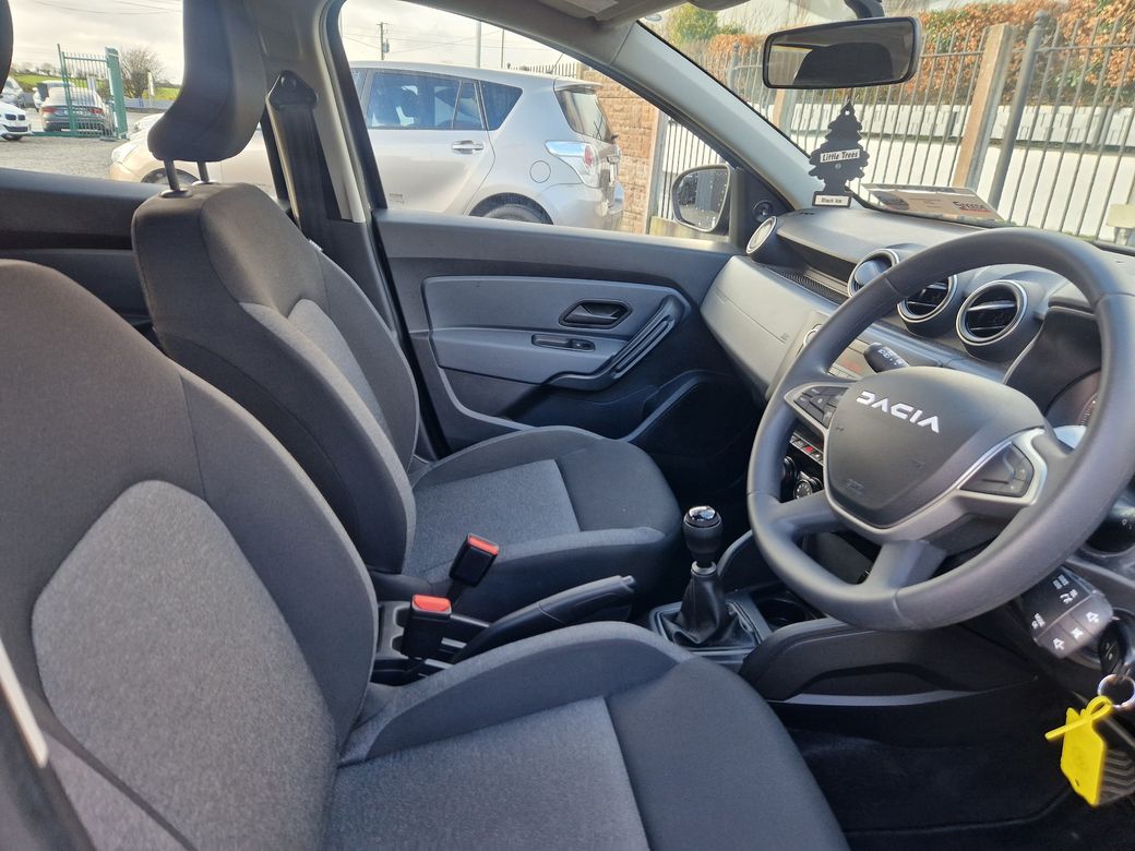 2023 Dacia Duster