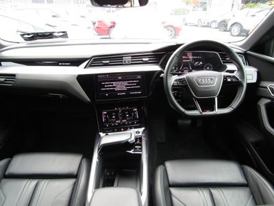 2022 Audi e-tron