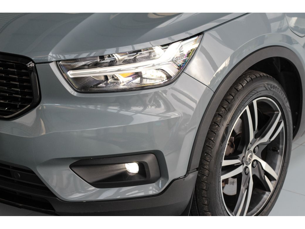 2021 Volvo XC40