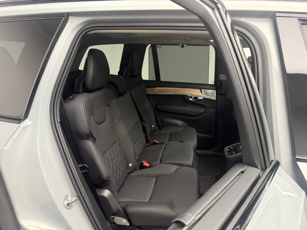 2025 Volvo XC90