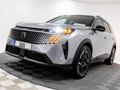 2025 Peugeot 5008