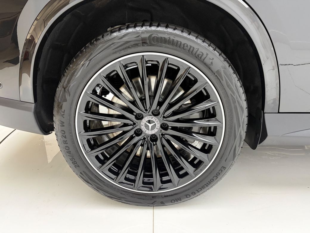 2025 Mercedes-Benz GLC Class
