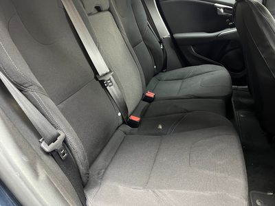 2015 Volvo V40