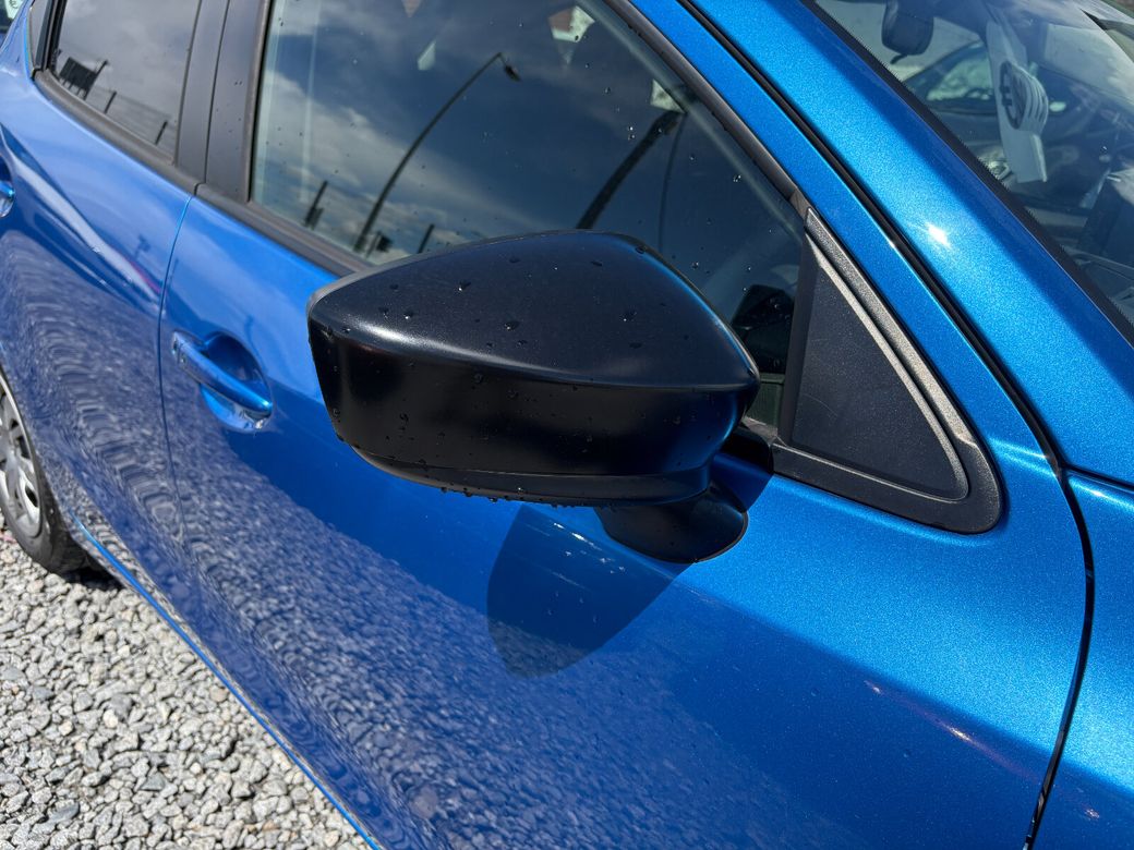 2017 Mazda Demio