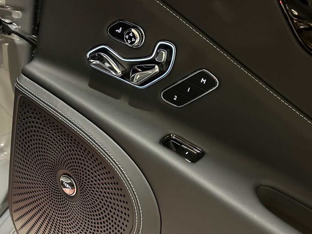 2025 Bentley Flying Spur