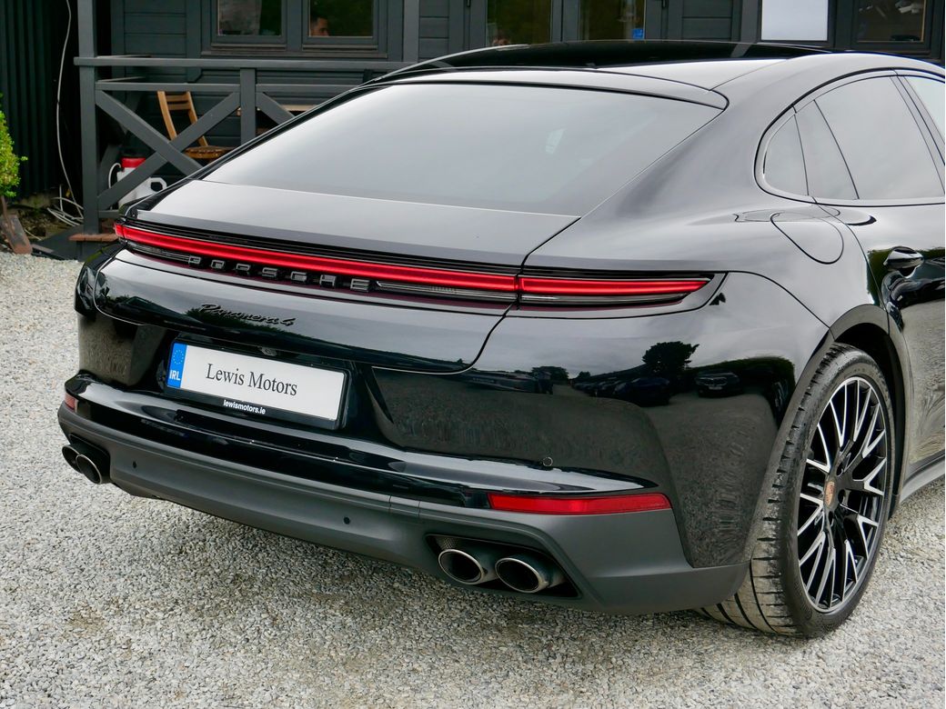 2025 Porsche Panamera