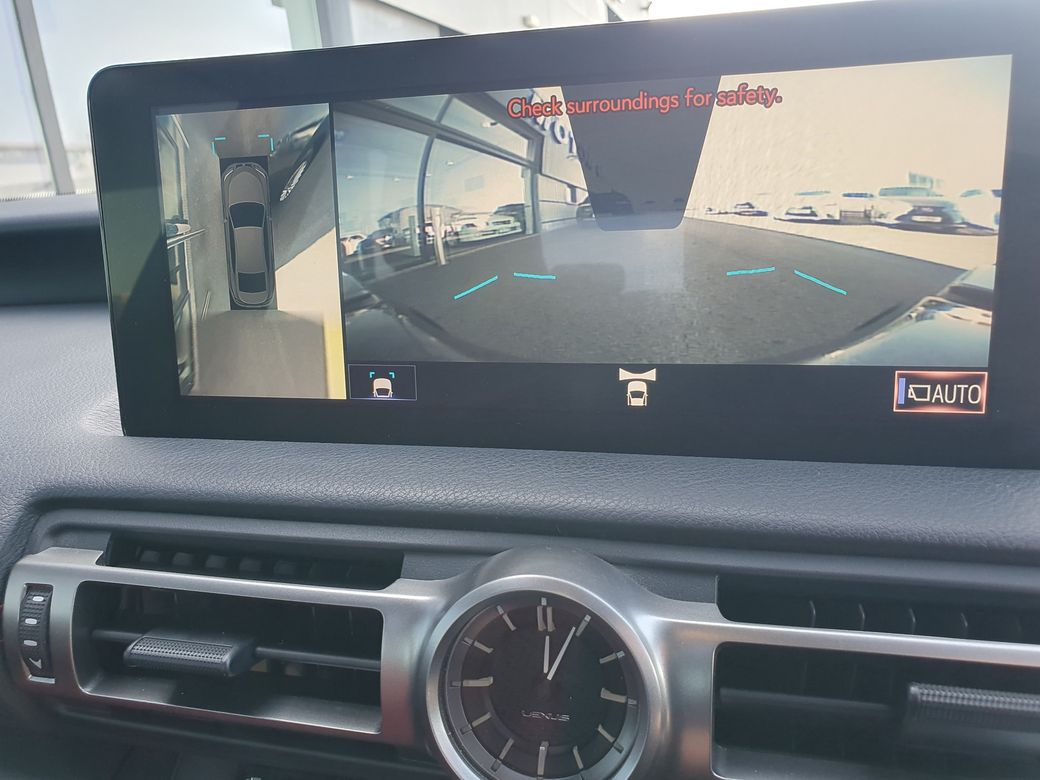 2021 Lexus IS 300h