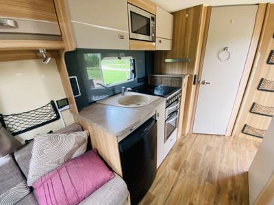 2013 BESSACARR 442 LOW PROFILE R.H.D