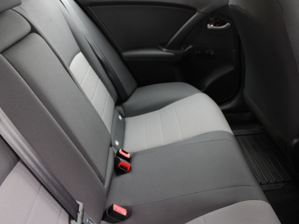 2016 Toyota Avensis