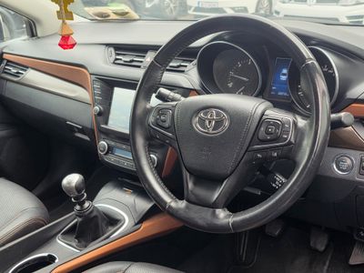2016 Toyota Avensis