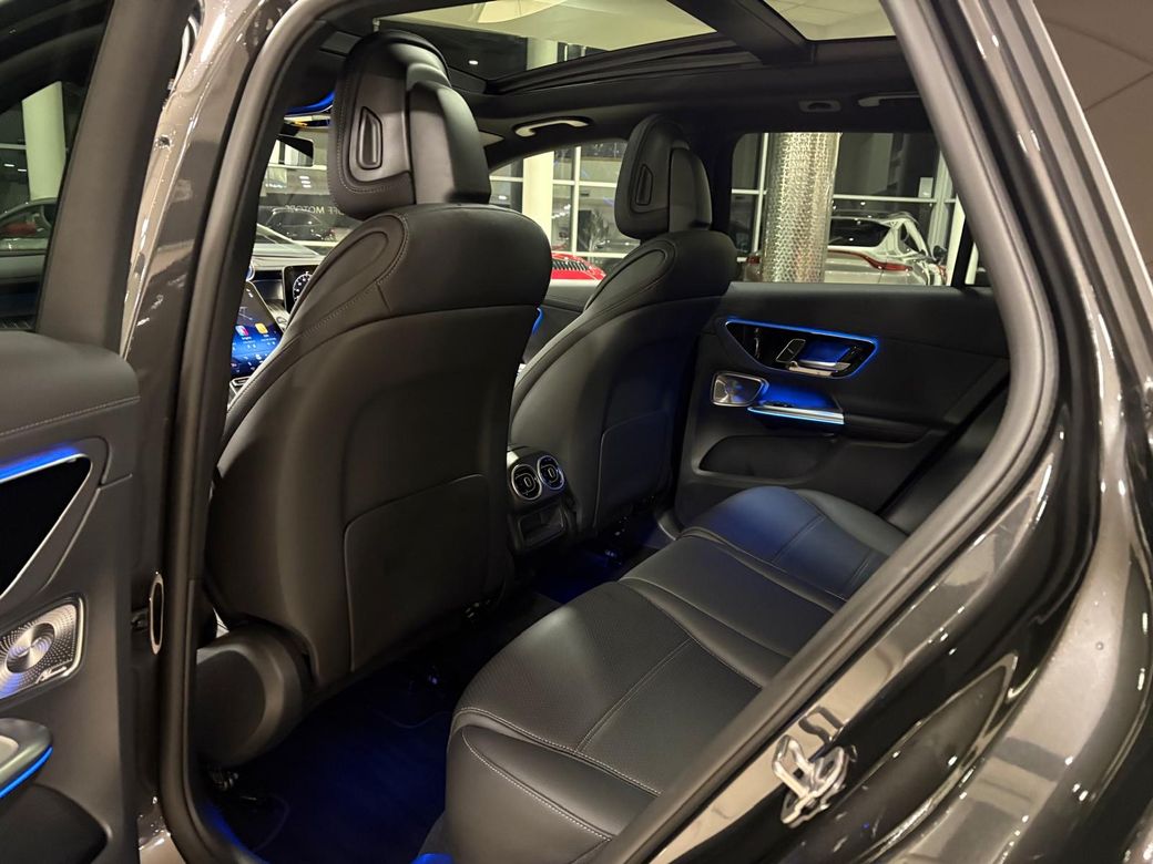 2025 Mercedes-Benz GLC Class