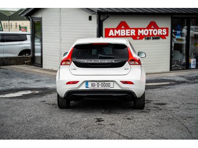 2016 Volvo V40