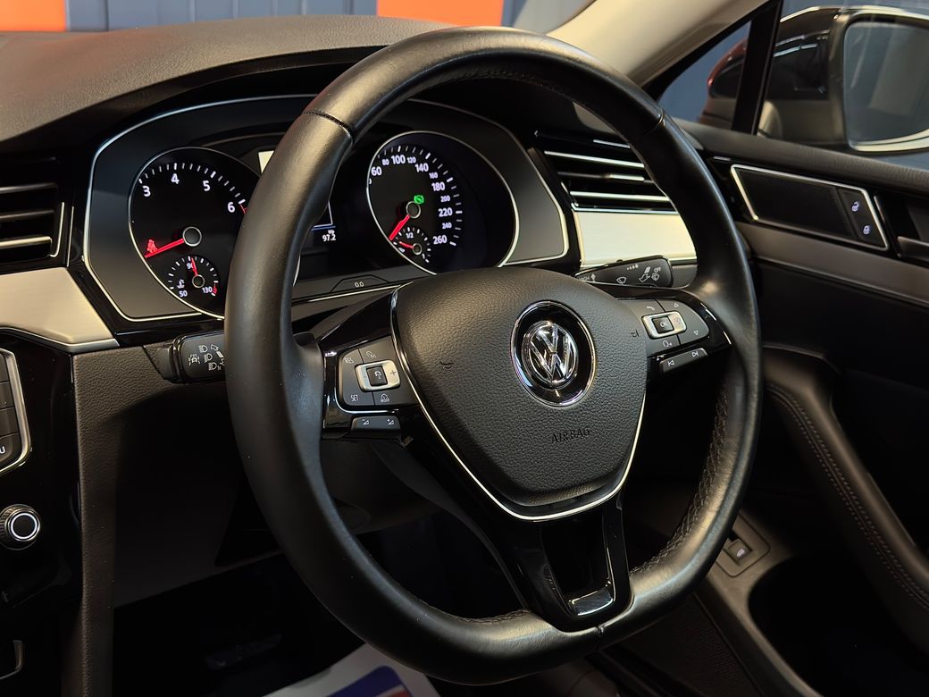 2017 Volkswagen Passat