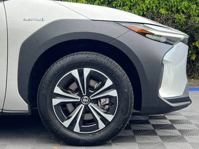 2024 Toyota bZ4X