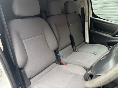 2012 Peugeot Partner