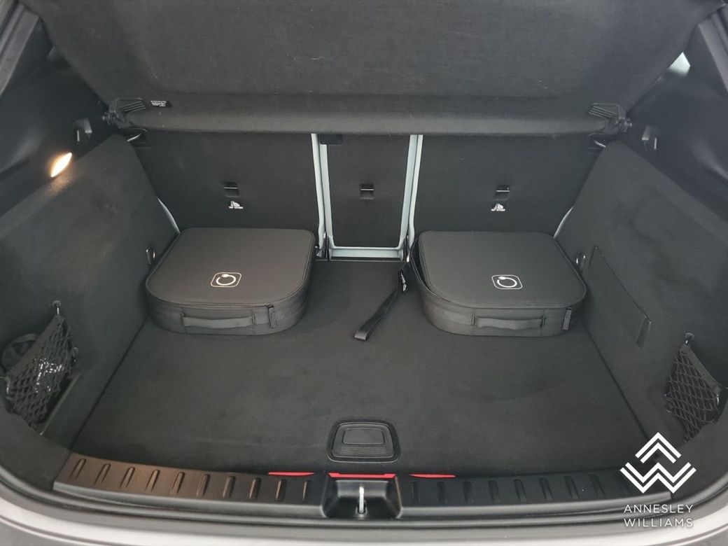 2025 Mercedes-Benz GLA Class