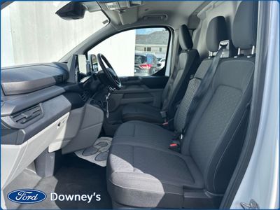 2024 Ford Transit Custom