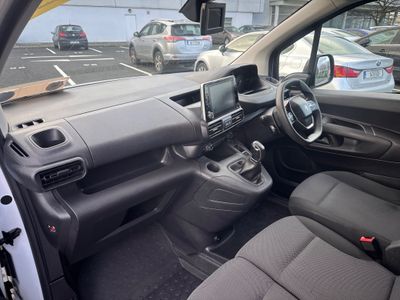 2021 Peugeot Partner