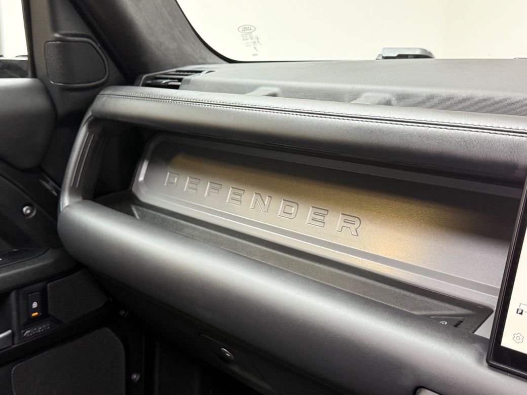 2025 Land Rover Defender