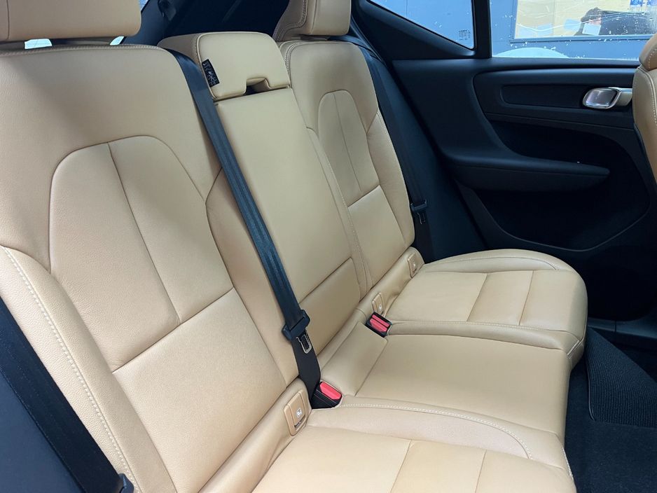2021 Volvo XC40