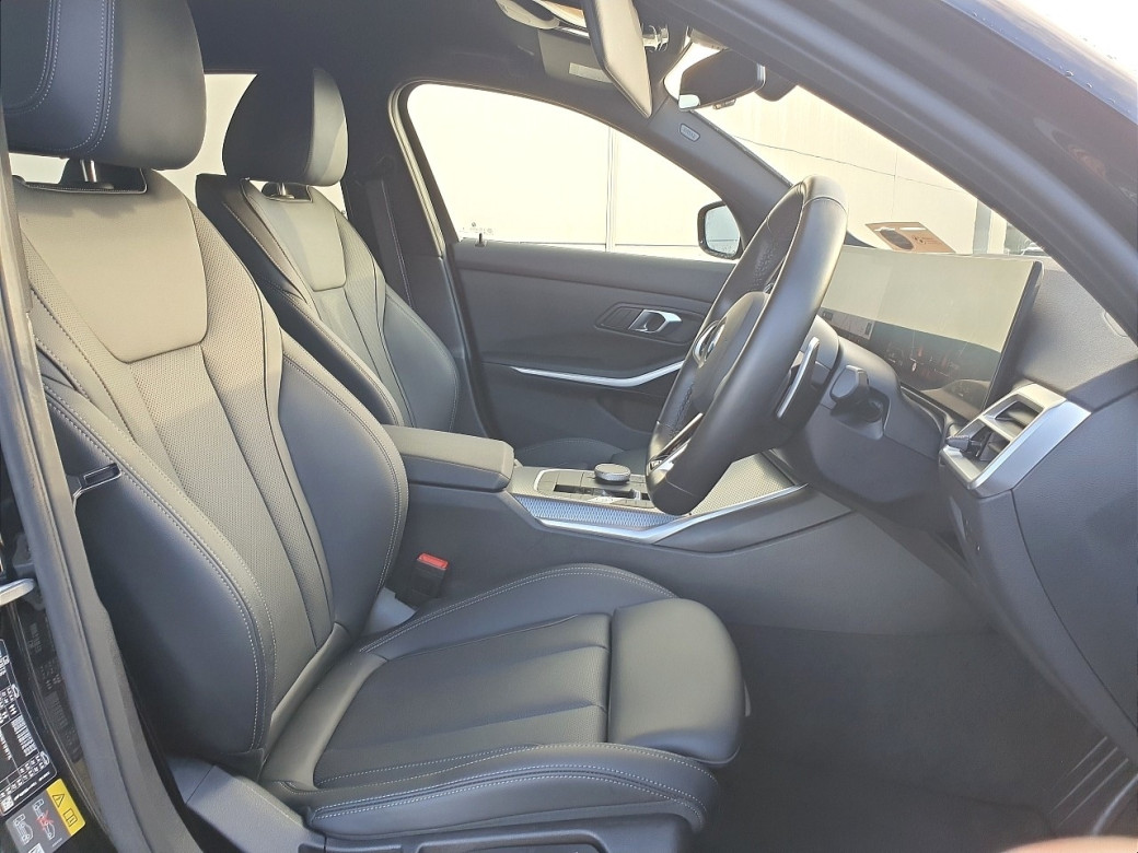 2025 BMW 330