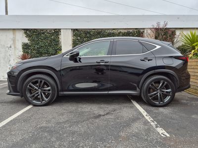 2023 Lexus NX 450H+