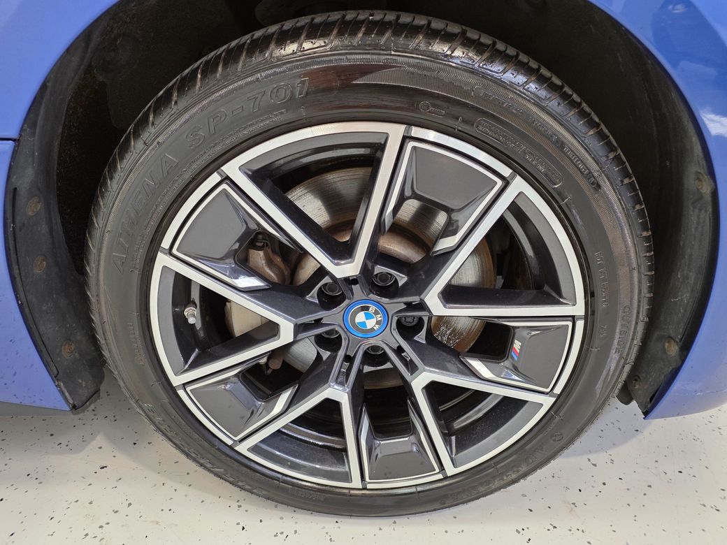 2023 BMW i4