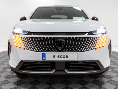 2027 Peugeot 5008