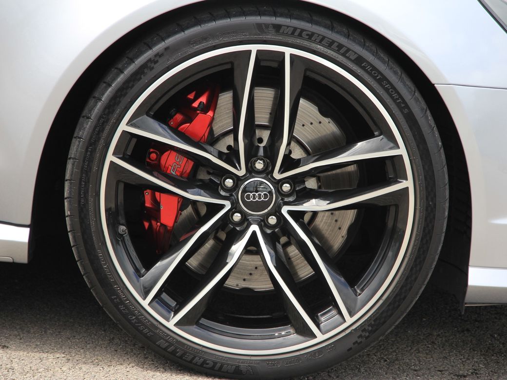 2016 Audi RS6
