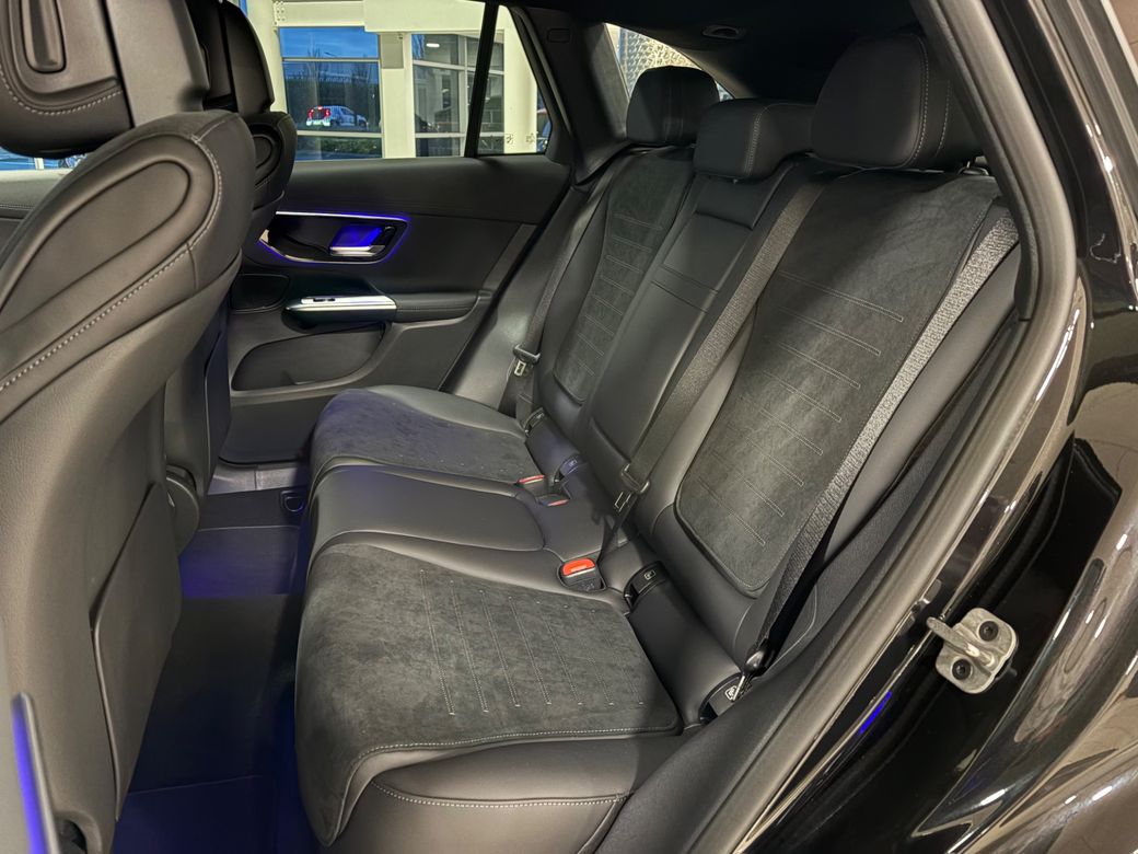 2025 Mercedes-Benz GLC Class