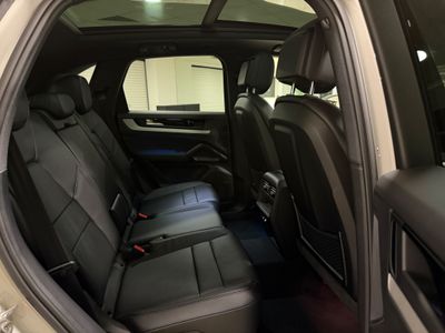 2025 Porsche Cayenne