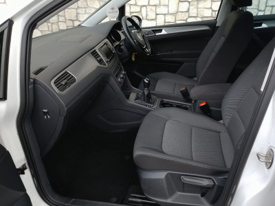 2016 Volkswagen Golf SV