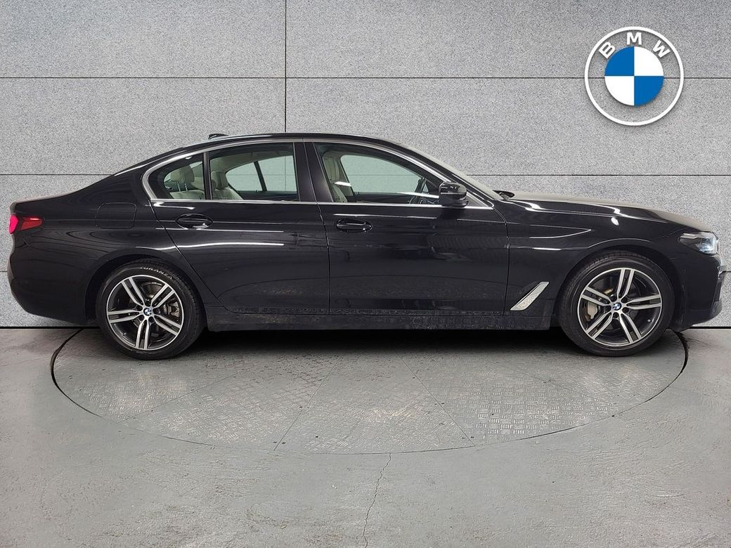 2021 BMW 5 Series