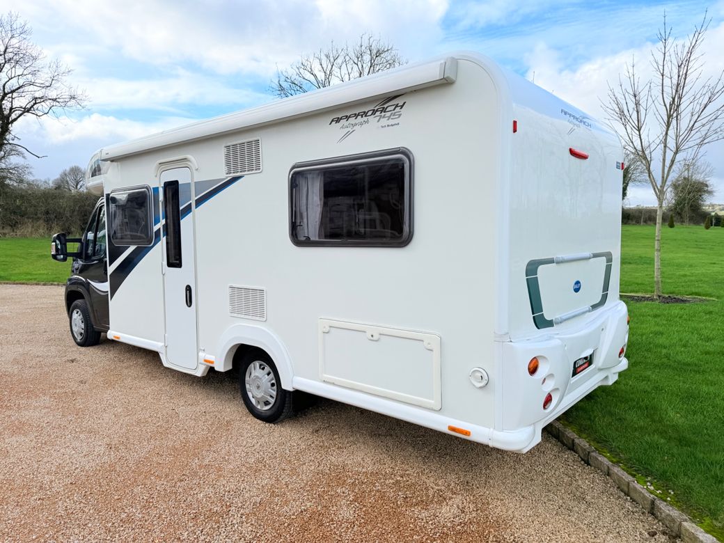 2014 BAILEY  APPROCH 745 LOW PROFILE MANUAL