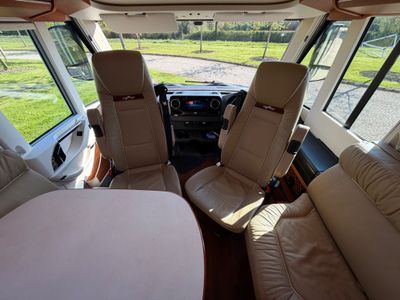 2022 CARTHAGO  CHIC C-LINE 4.9 LEL  R.H.D AUTO C1 REQUIRED 