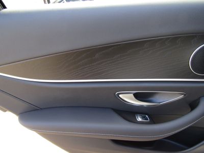 2022 Mercedes-Benz E 300