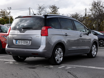 2015 Peugeot 5008