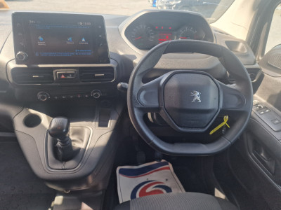 2022 Peugeot Partner