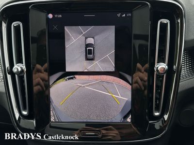 2025 Volvo EX40