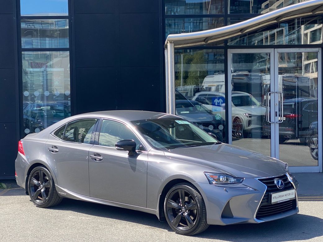 2017 Lexus IS 300h