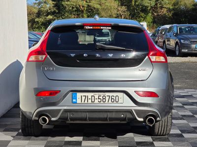 2017 Volvo V40