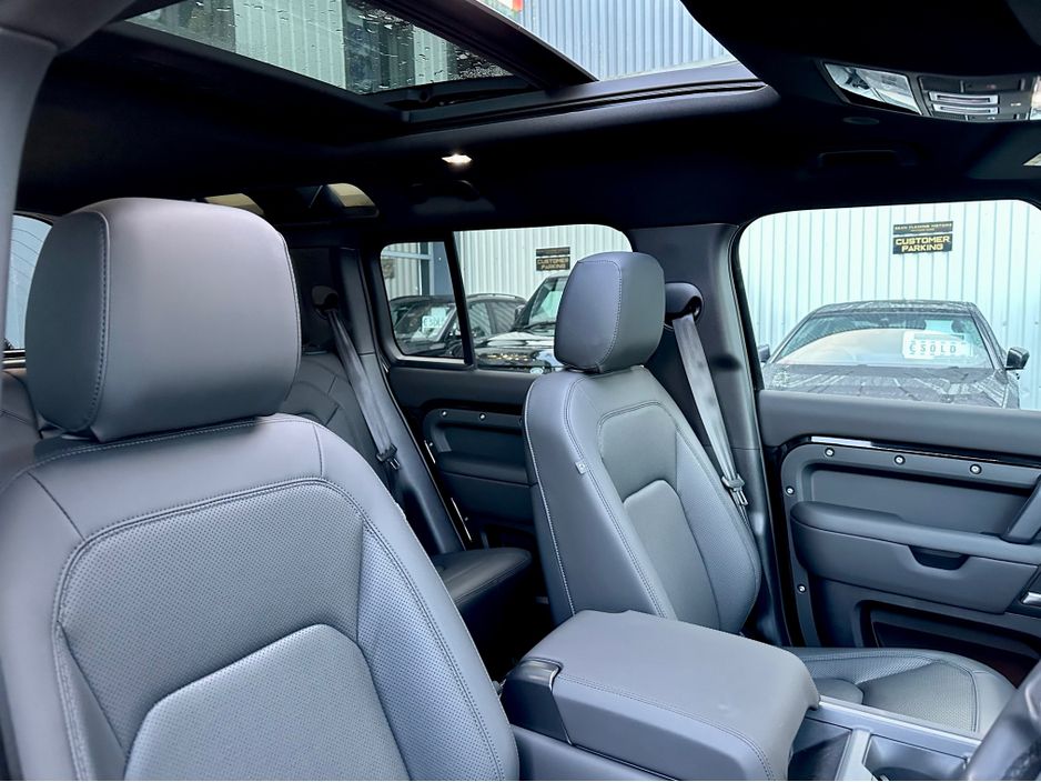 2025 Land Rover Defender