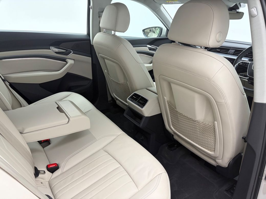 2024 Audi Q8 e-tron