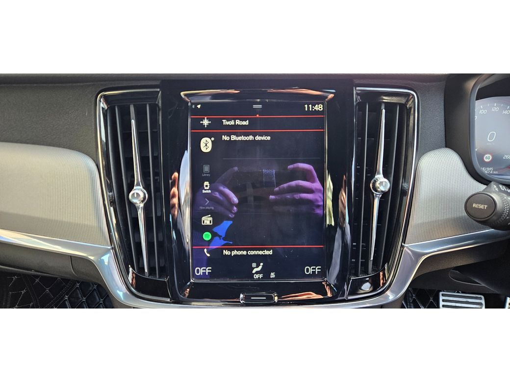 2017 Volvo S90
