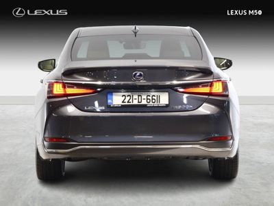 2022 Lexus ES 300h