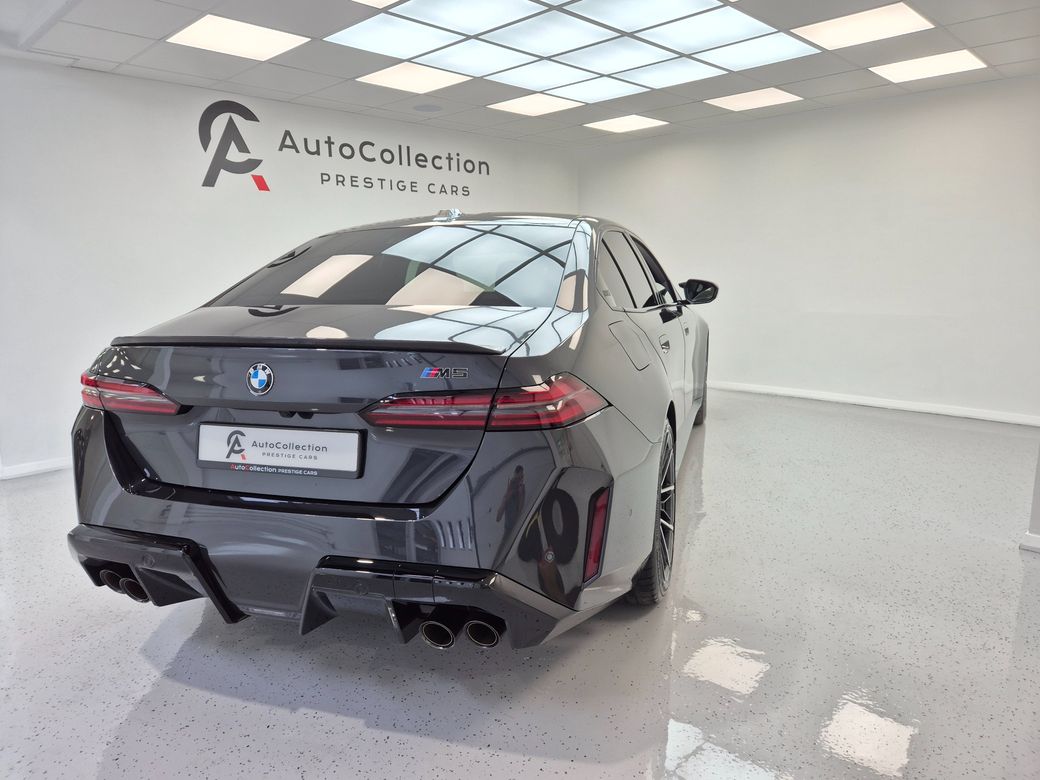 2024 BMW M5