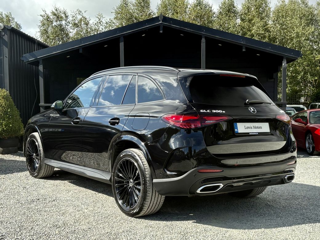 2025 Mercedes-Benz GLC Class