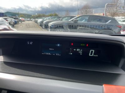 2016 Toyota Prius Alpha