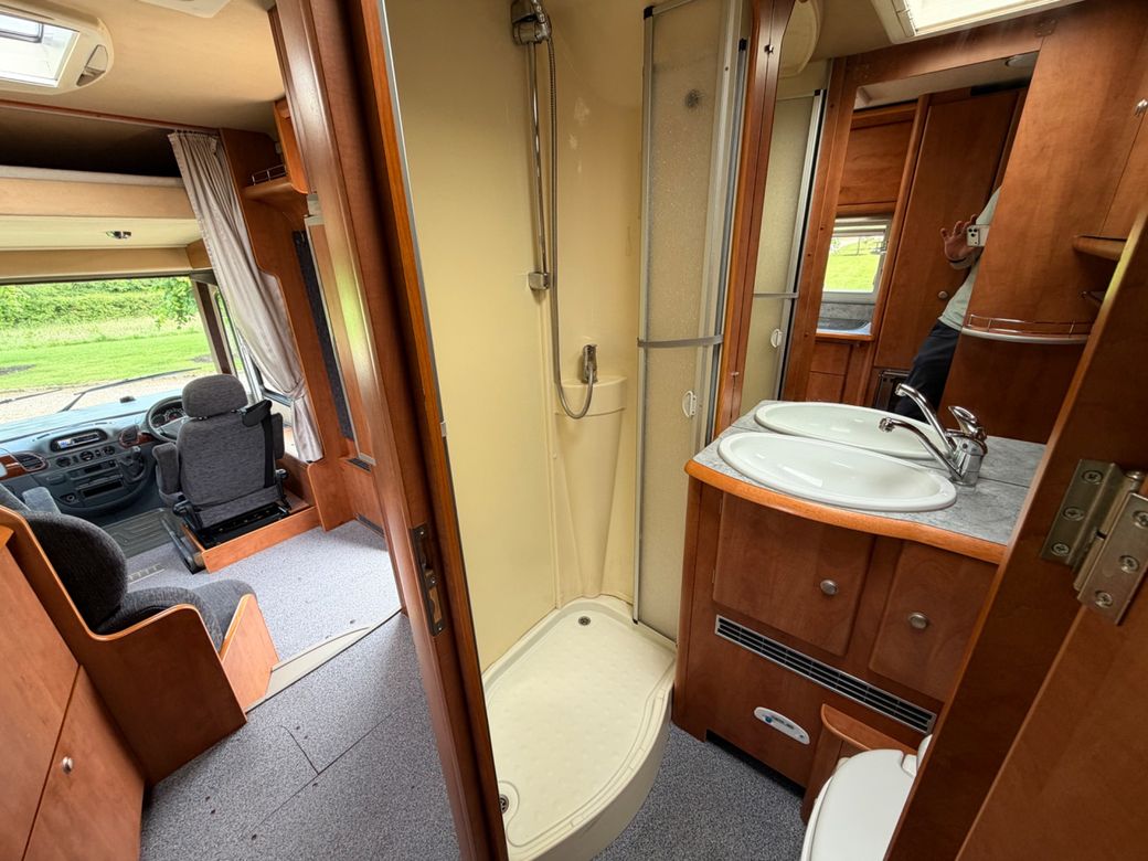 2004 CARTHAGO  M-LINER 52 R.H.D AUTO 